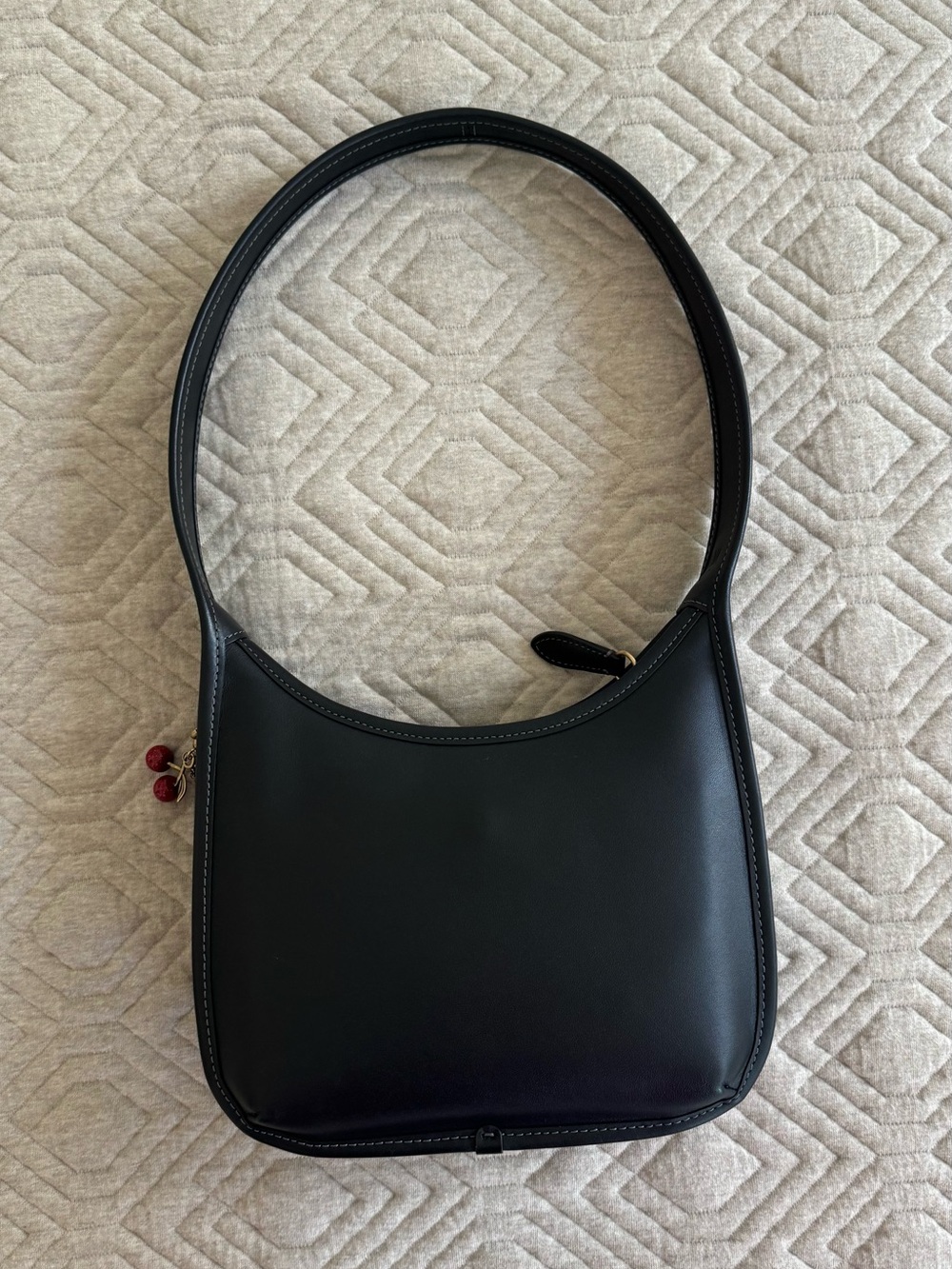 Coach Curve Zip Black Leather Shoulder Bag - Picture 7 of 8
